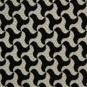 LOANA / BLACK & WHITE